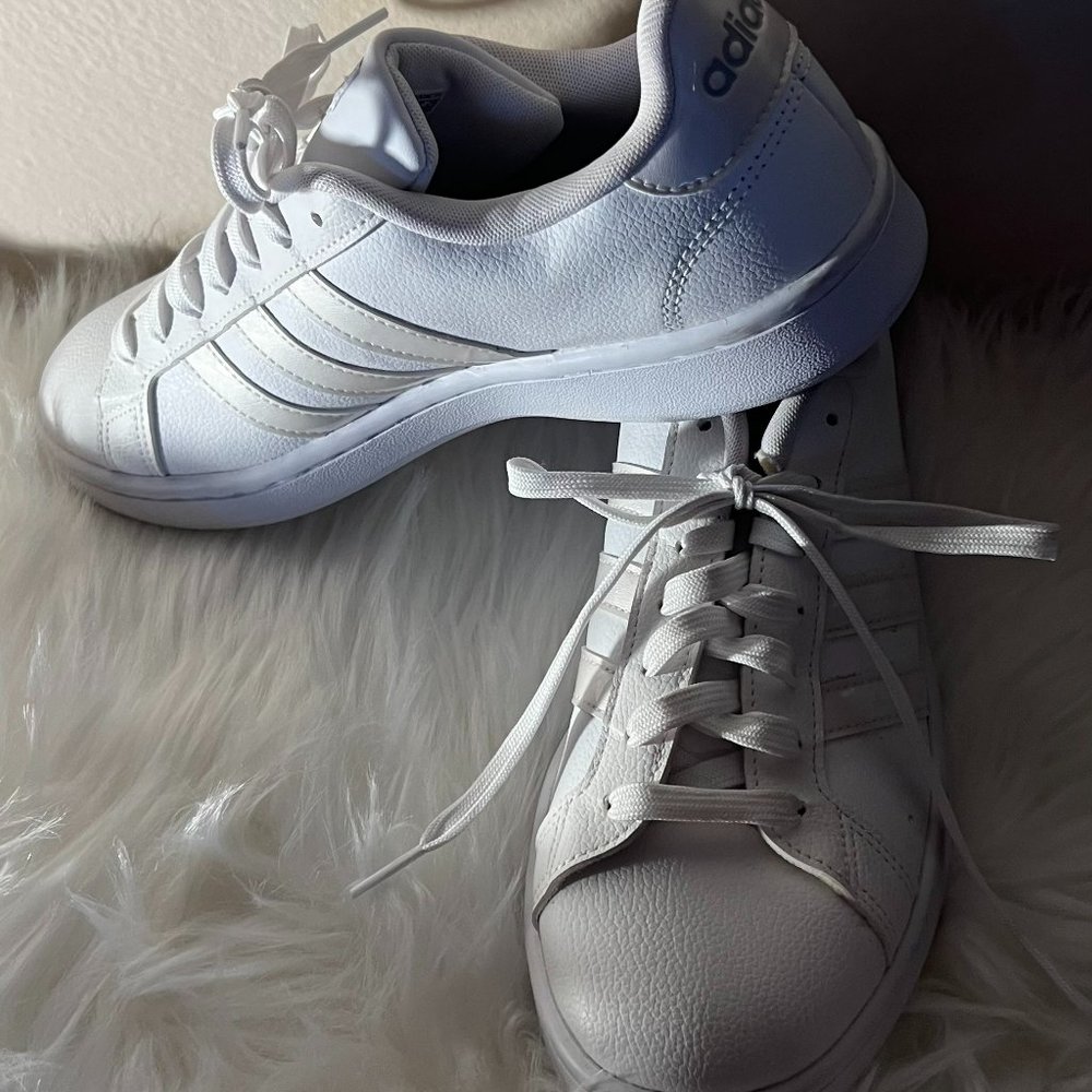 White Cloud foam comfort Adidas